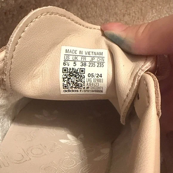 Adidas Samba OG "Wonder Taupe" low-top sneakers - Picture 3 of 5